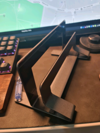 Second-Hand Computer Monitors for Sale 